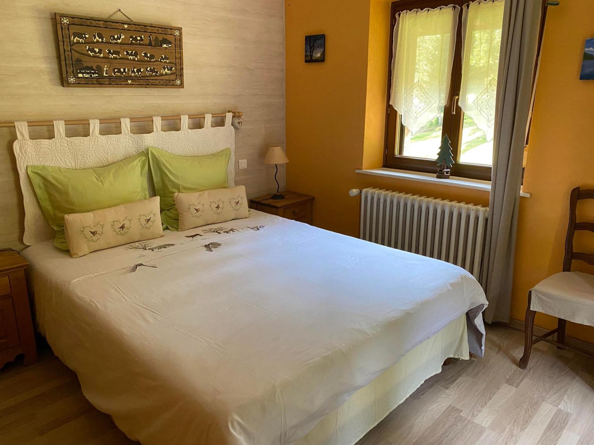 Chambres D'Hotes Des Cascades St-Nicolas Kruth Esterno foto